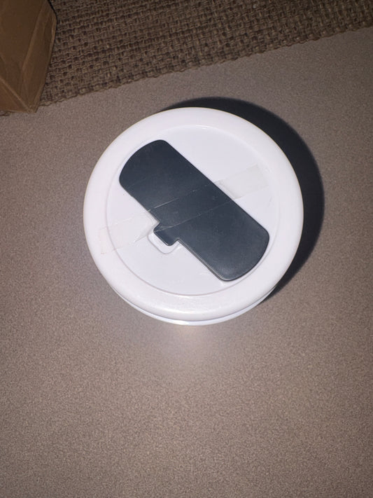 Pickle jar with strainer